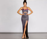 Glänzendes Kleid mit hohem Schlitz „Marisol“